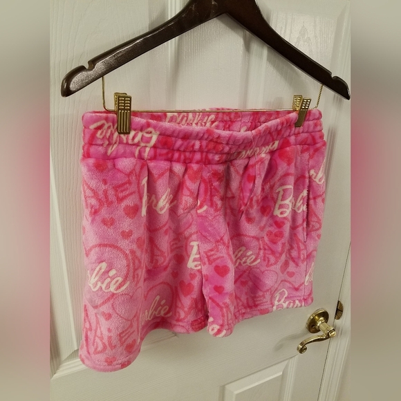 NWT Barbie Pink Graphic Shorts Soft Fleece Size Large - Picture 6 of 14